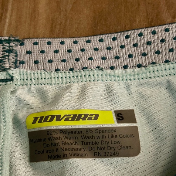 Novara Women's Padded Bicycle Shorts - Picture 5 of 7